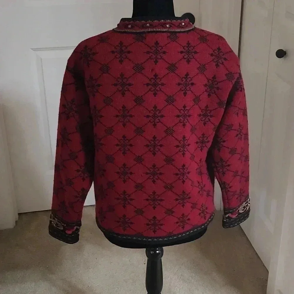 Islandic design jacket - Picture 2 of 4